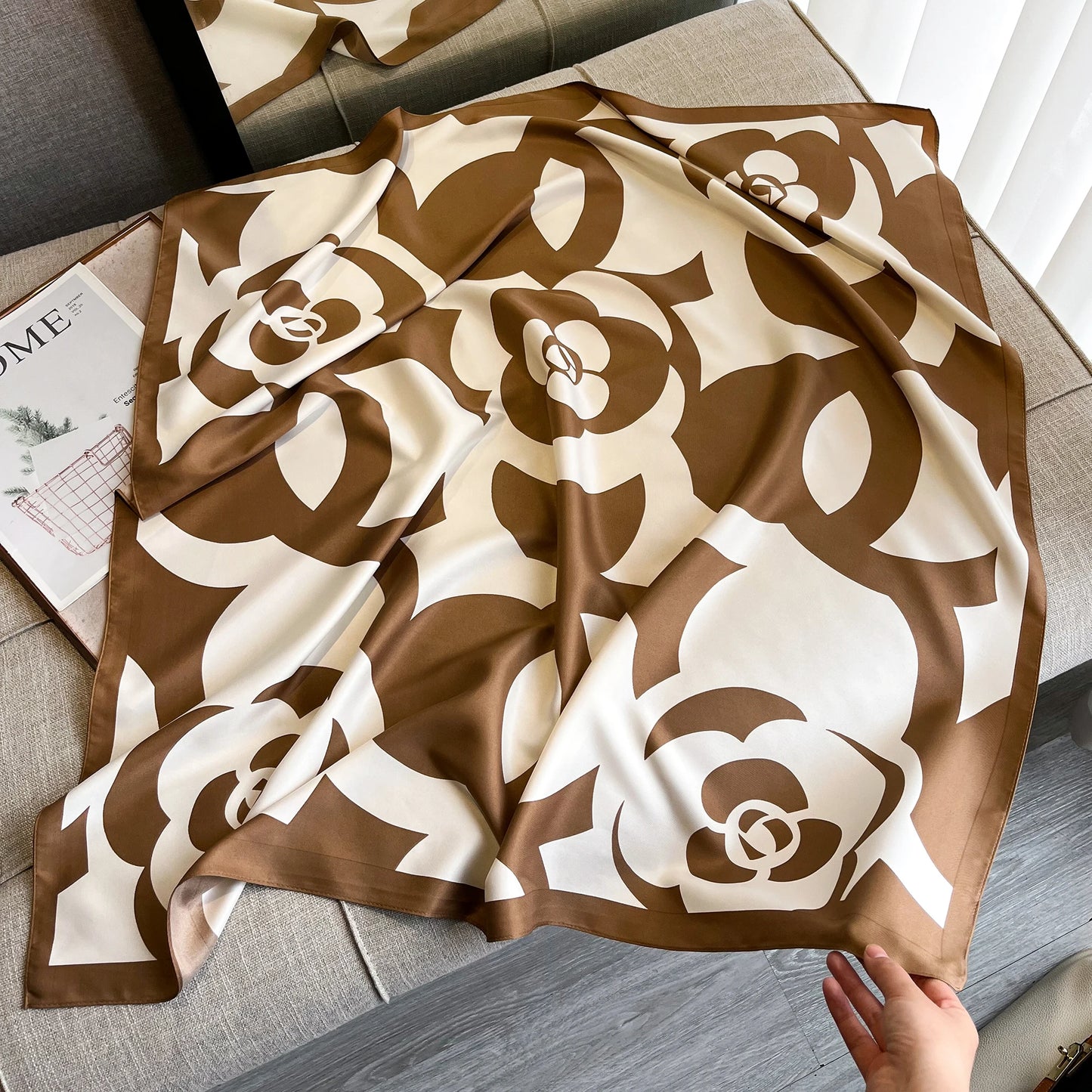 Luxury Camellia Print Satin Twill Scarf – 90x90cm Square Shawl, Elegant Headscarf & Neck Tie Bandana