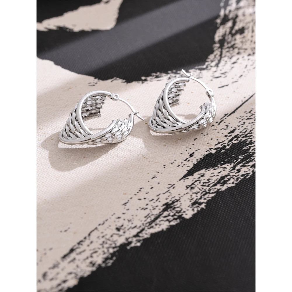 NiNice 2025 Stainless Steel Twisted Hollow Hoop Earrings – 18K PVD Plated Statement Jewelry