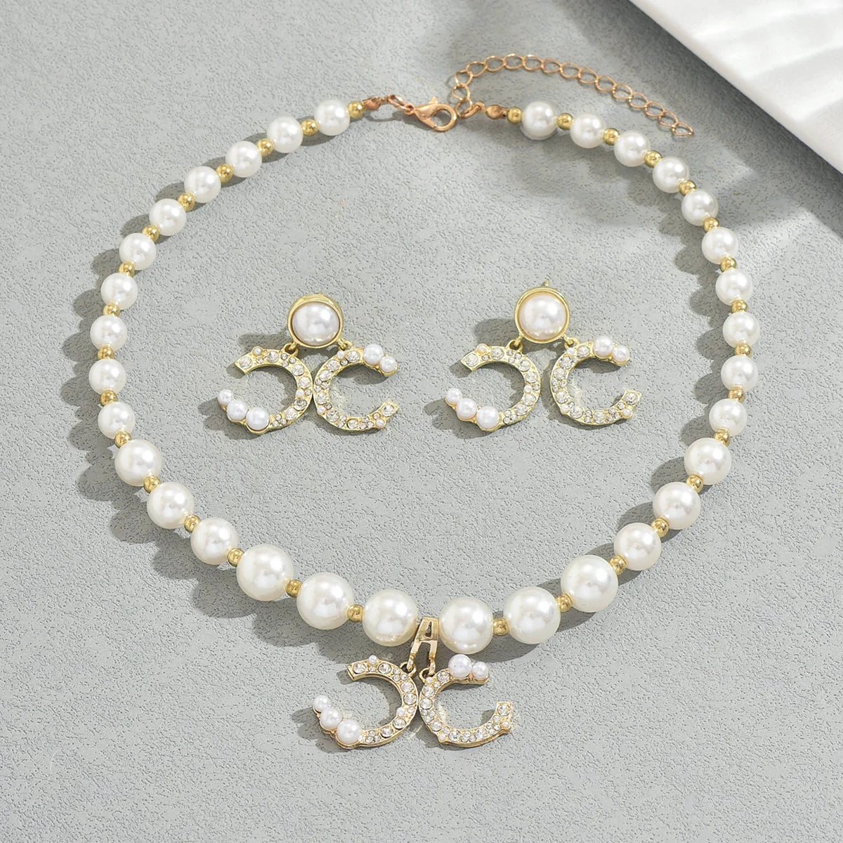 Pearl Rhinestone Necklace & Earring Set
